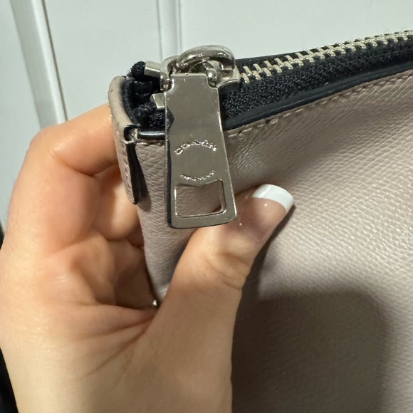 Coach Ava Tote - Picture 7 of 16